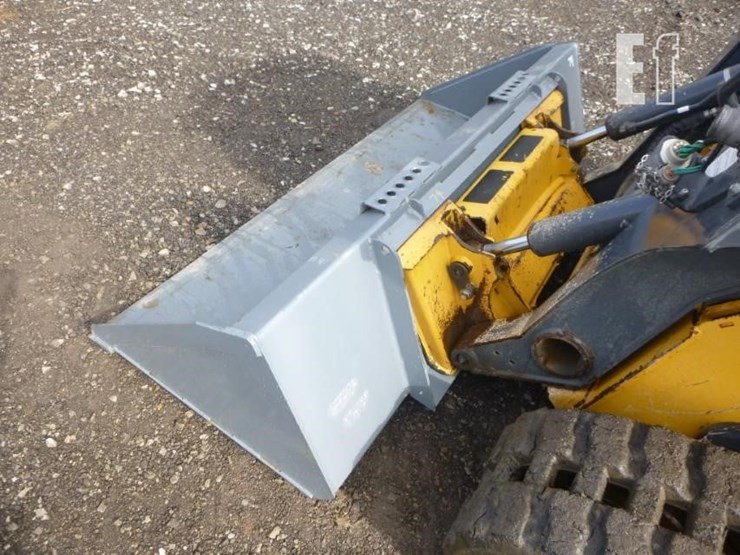 2022-deere-325g-image-18