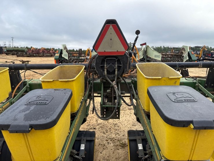 john-deere-6-image-6