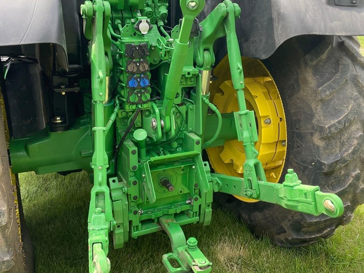 2015-john-deere-6155r-image-8