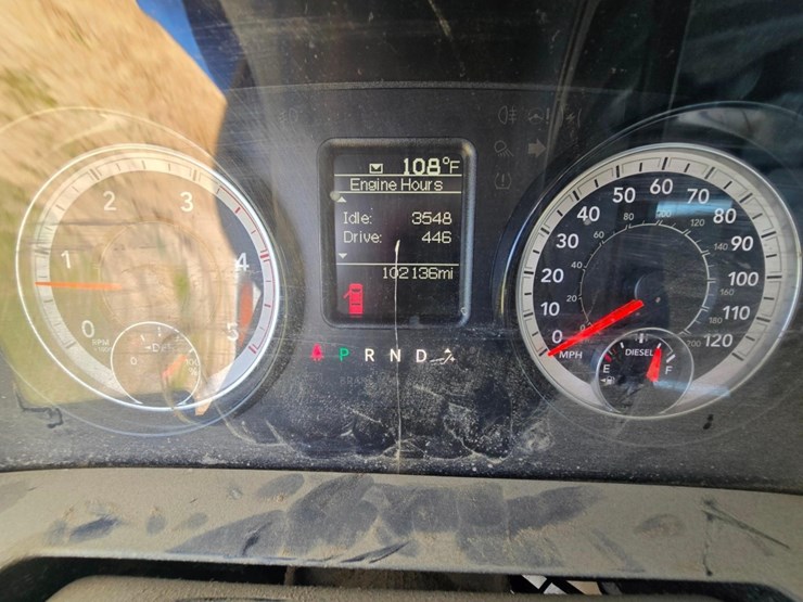 2018-dodge-ram-5500-image-30