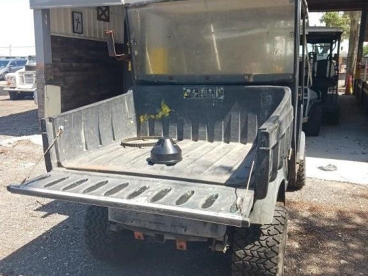 ez-go-w/-dump-bed-runs/moves-image-3
