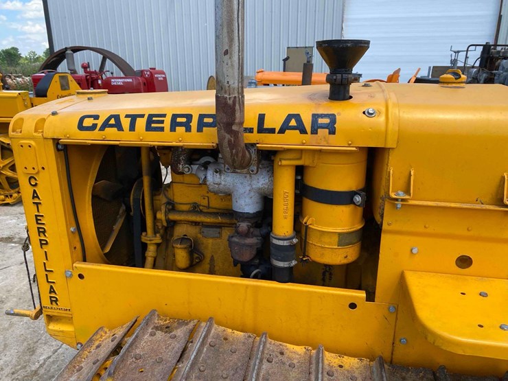 caterpillar-22-ag-crawler-image-8