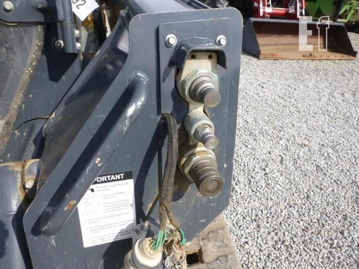 2023-deere-325g-image-15
