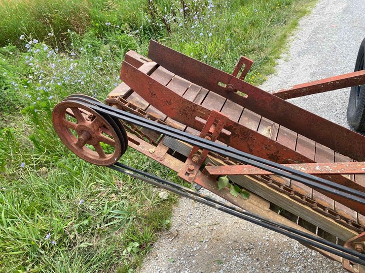 vermeer-model-12-pto-field-tiling-machine-image-10
