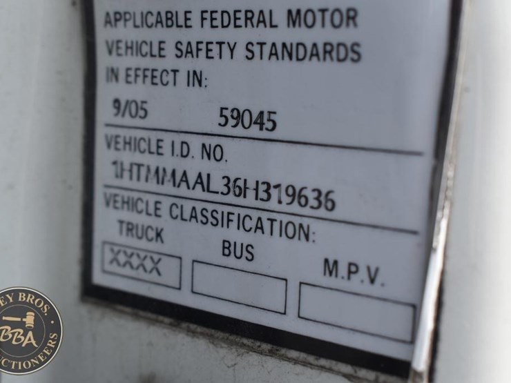 2006-international-durastar-4300-image-45