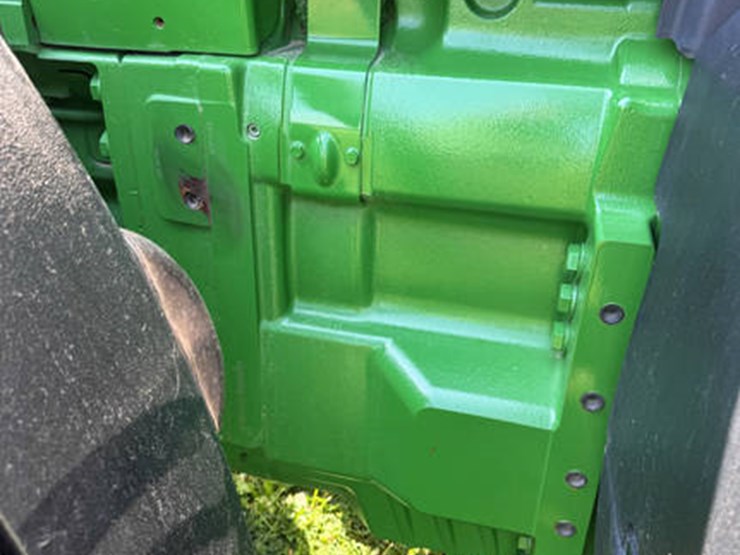 2014-john-deere-8270r-image-34