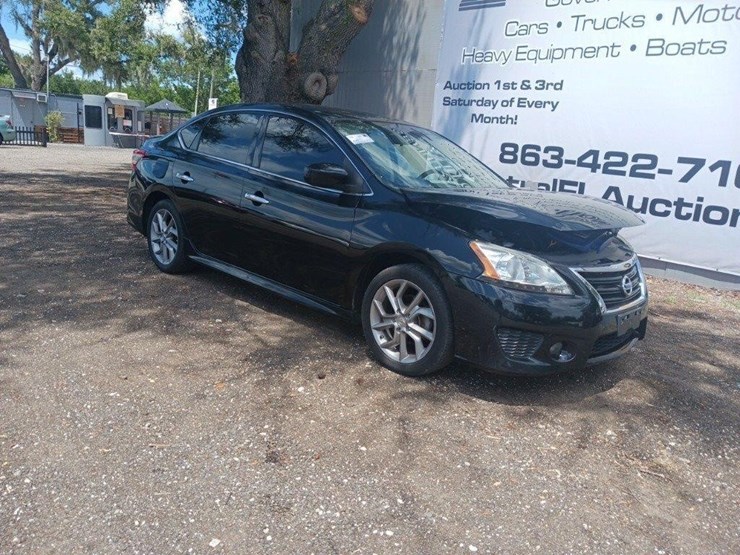 2014-nissan-sentra-runs/moves-s-image-2
