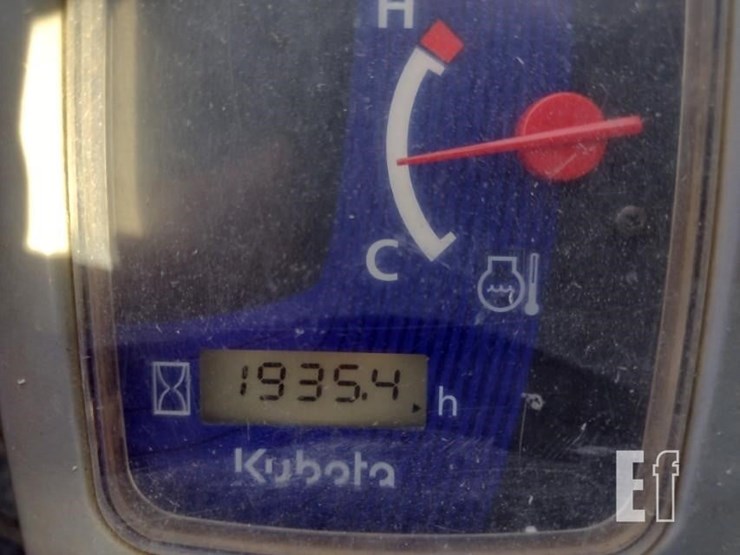 kubota-svl65-2-image-6