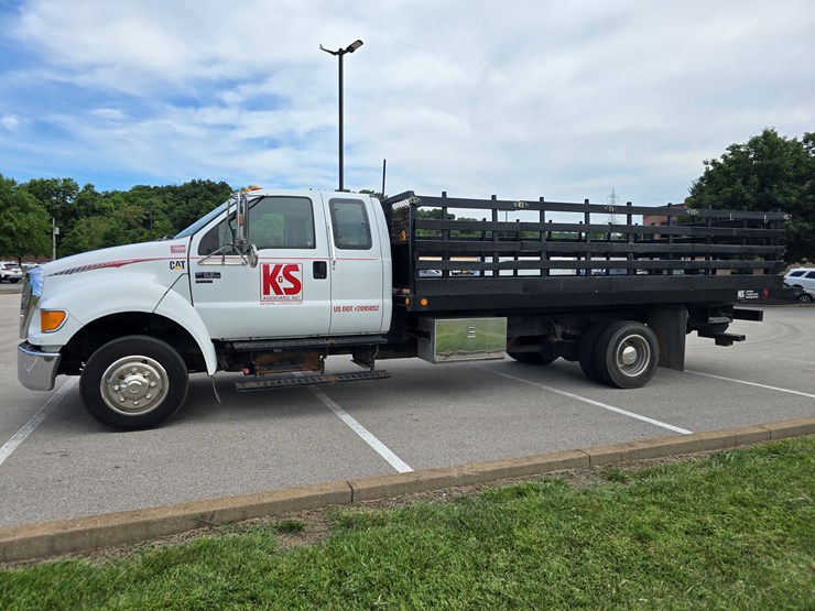 2004-ford-f650-image-7