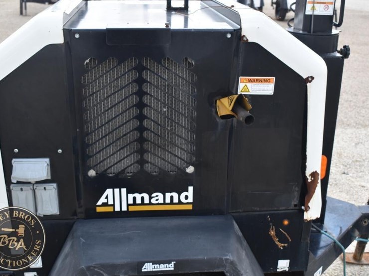 2019-allmand-bros-night-lite-v-series-image-31