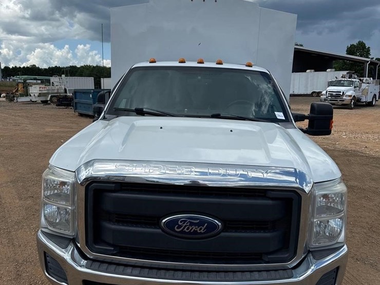 2016-ford-f350-image-2
