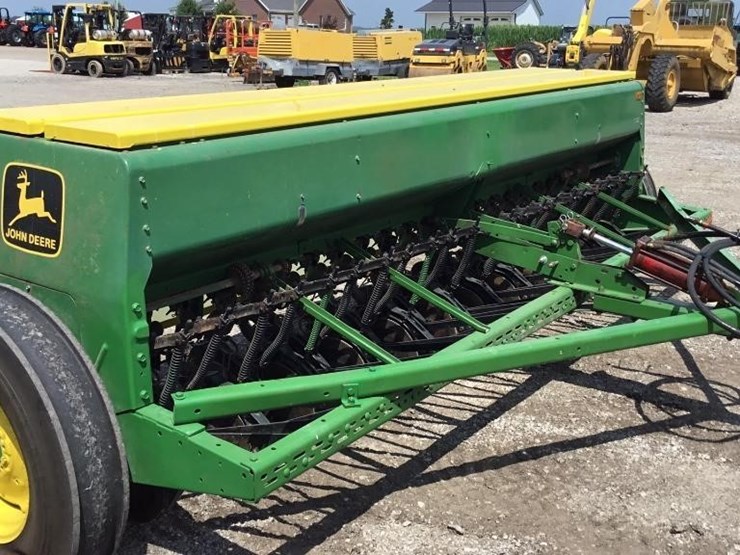 john-deere-8300-image-10