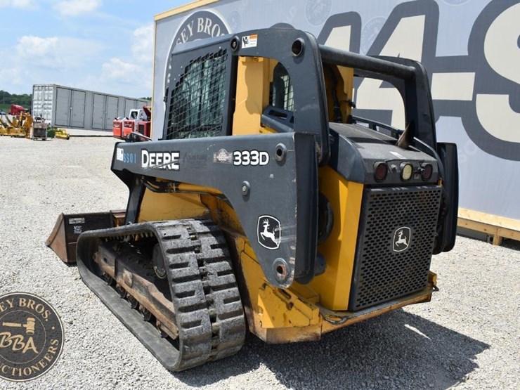 2012-deere-333d-image-9