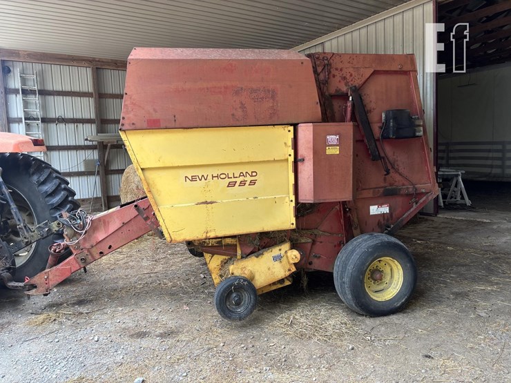 new-holland-855-image-2