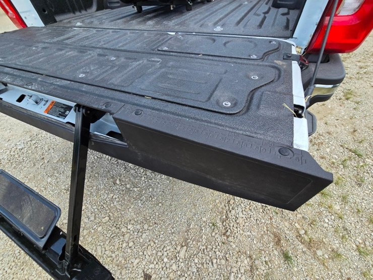 2024-ford-f350-image-9
