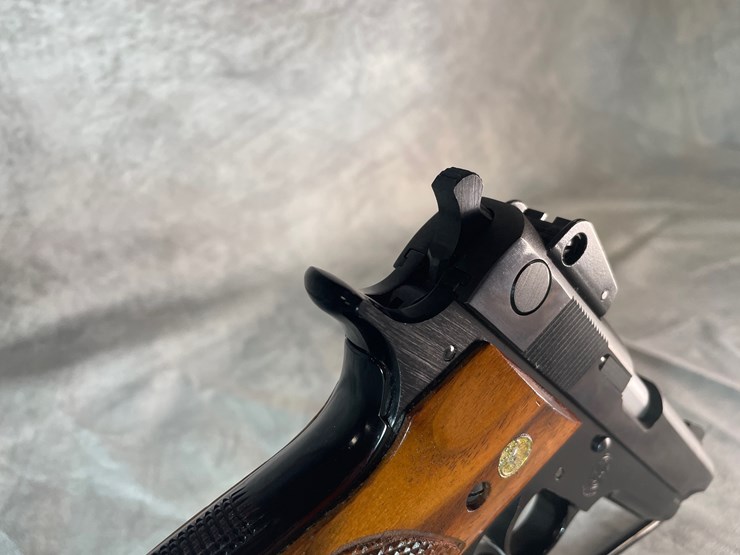 #4402-•-smith-and-wesson-model-439-9mm-luger-pistol,-sn:-a741597-image-7