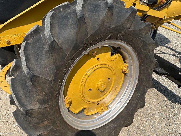 689---allis-chalmers-b-(sn#-69865)-image-10