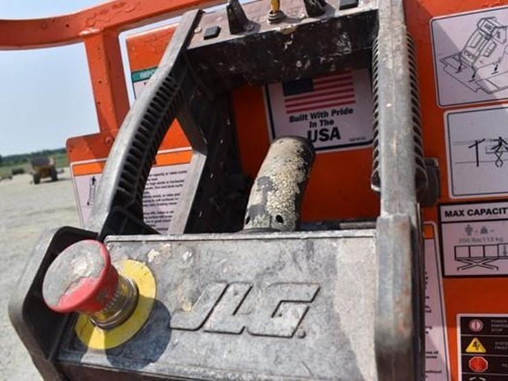 2016-jlg-1930es-image-18