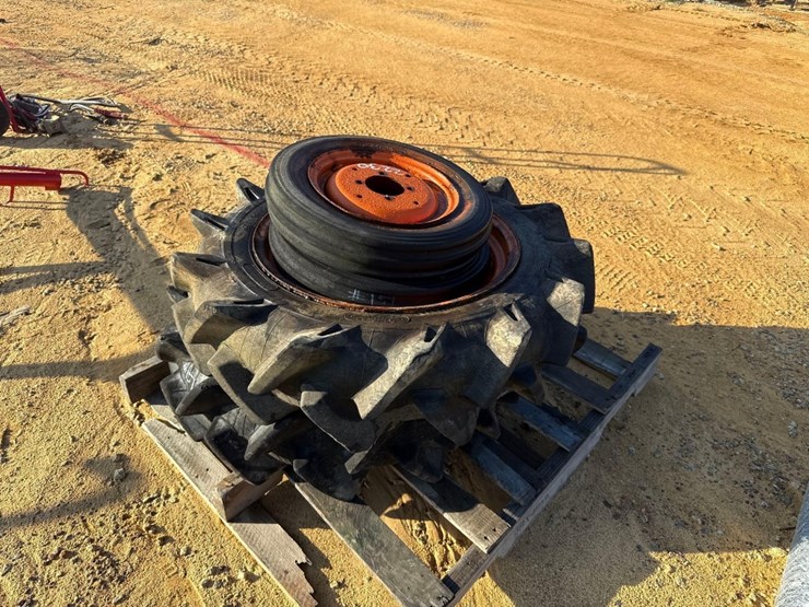 2230---4---tractor-tires-&-wheels-image-1