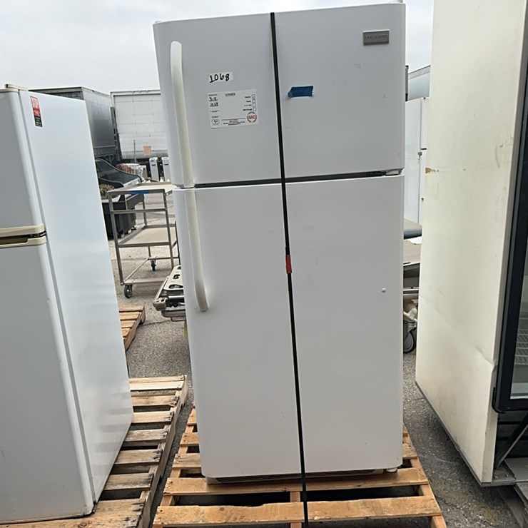 LOT#-703-FRIGIDAIRE REFRIGERATOR