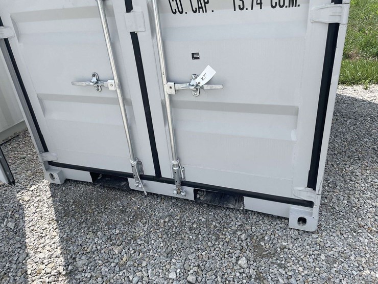 10-ft-small-shipping-container-image-6