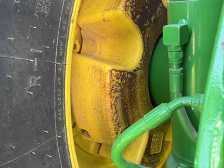 2014-john-deere-8270r-image-25