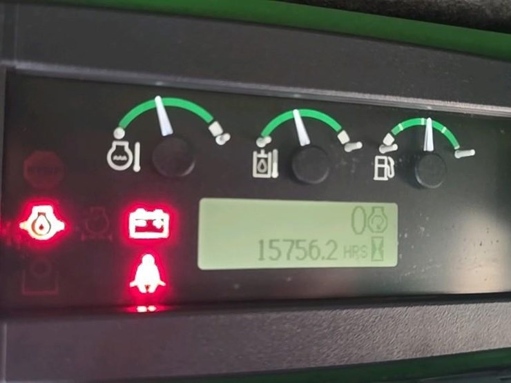 2014-deere-437d-image-101