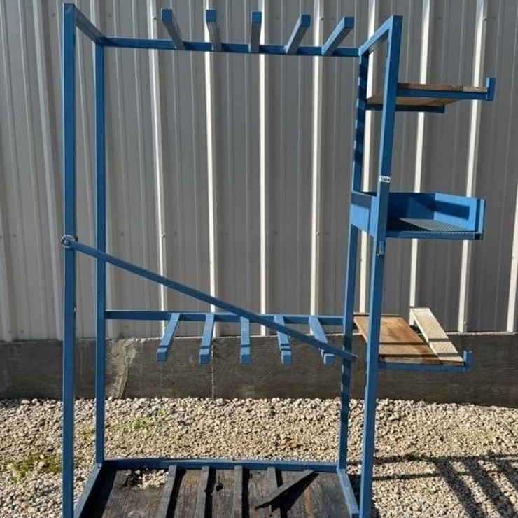 Lumber/Hardware Stand