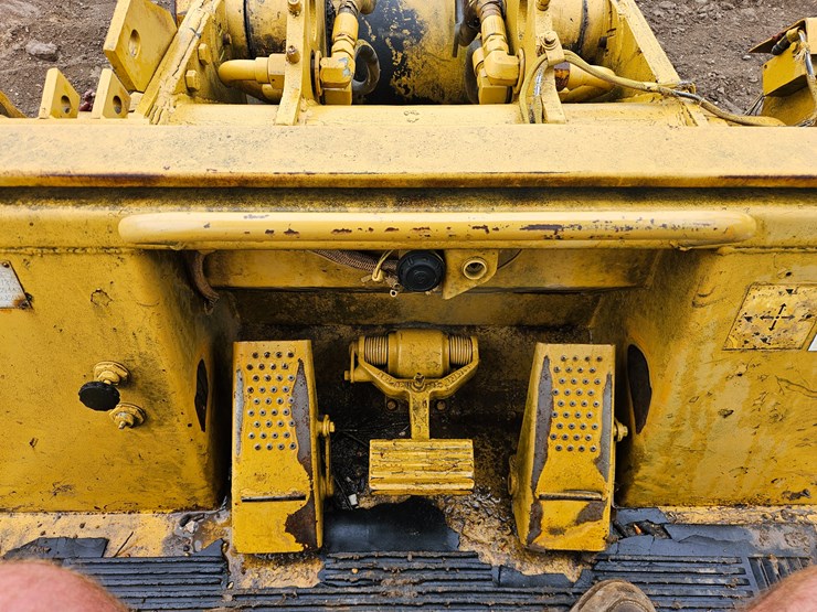 1984-caterpillar-973-image-42