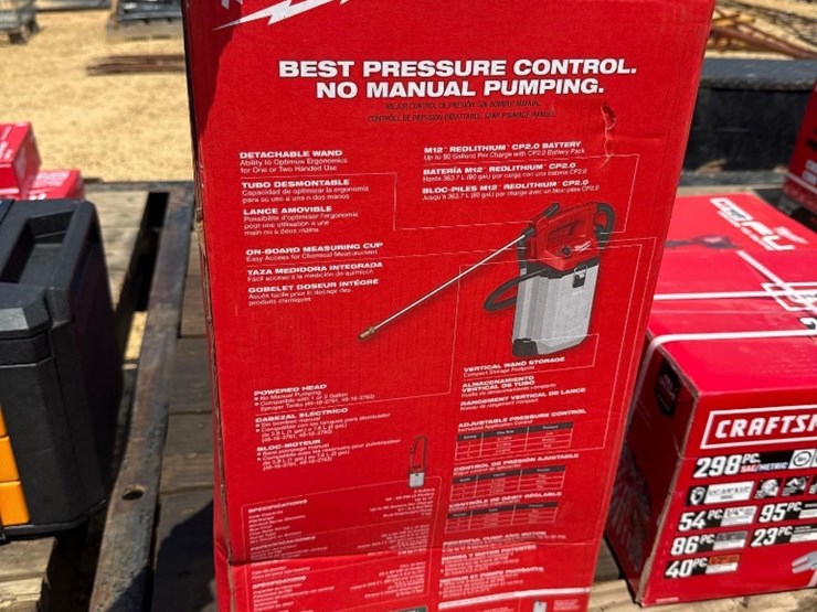 2144---milwaukee-2-gallon-sprayer-image-2