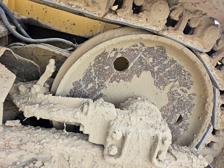 caterpillar-d4c-image-62