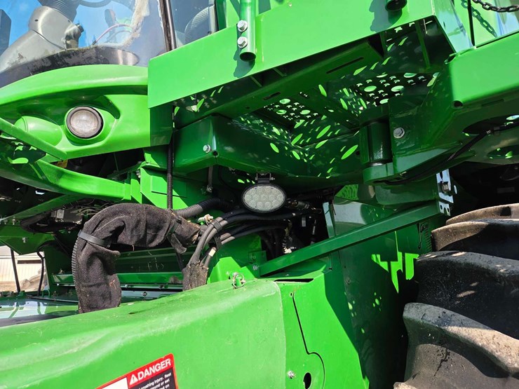 2015-john-deere-s680-image-48