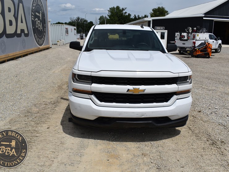 2017-chevrolet-silverado-1500-image-7