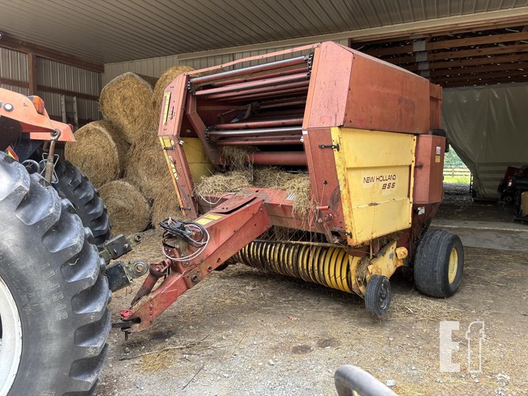 new-holland-855-image-1