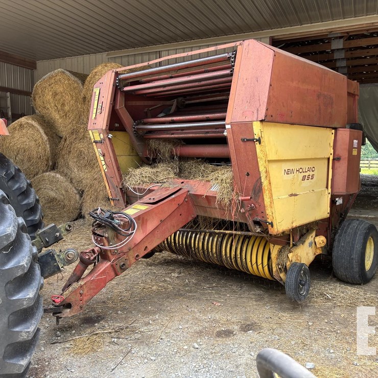 NEW HOLLAND 855