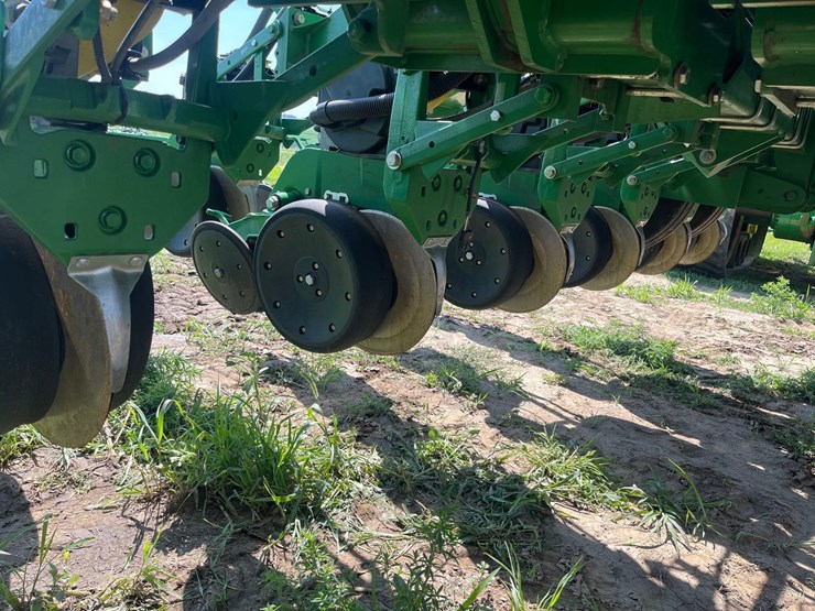 2012-john-deere-1790-image-38