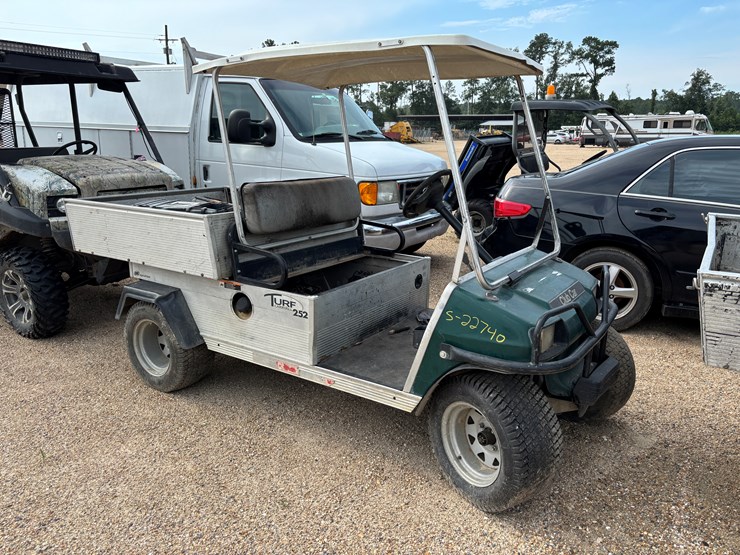 #22740-•-turf-carry-all-club-car-for-parts-and-repairs-image-1