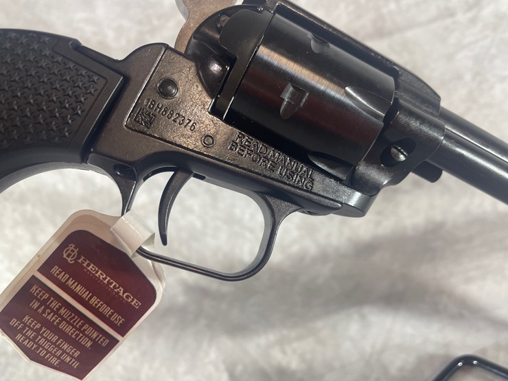 #4370-•-heritage-rough-rider-22-lr-revolver,-sn:-1bh882376-image-8