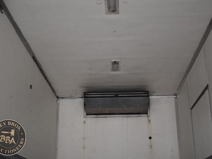 2008-kenworth-t300-image-30