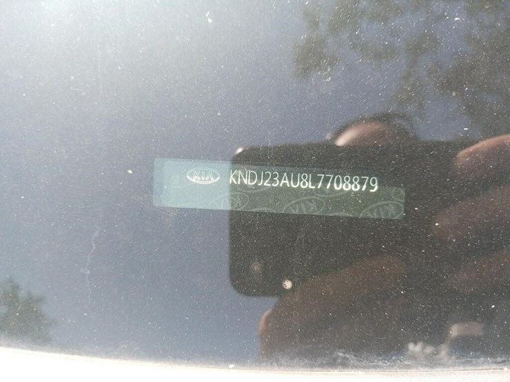 2020-kia-soul-runs/moves-lx-image-4