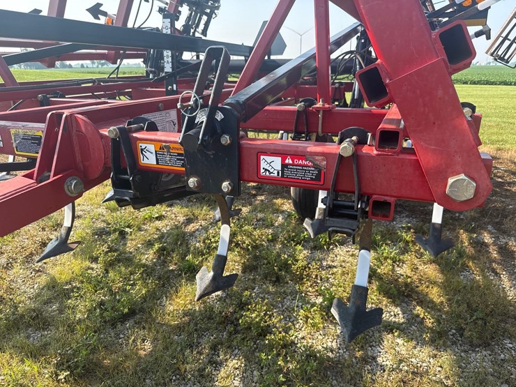 case-ih-200-image-10