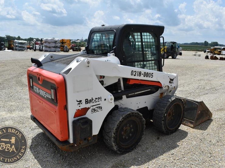 2020-bobcat-s550-image-17