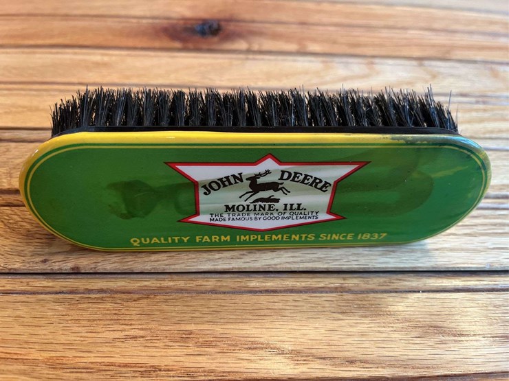 john-deere-celluloid-brush-image-3