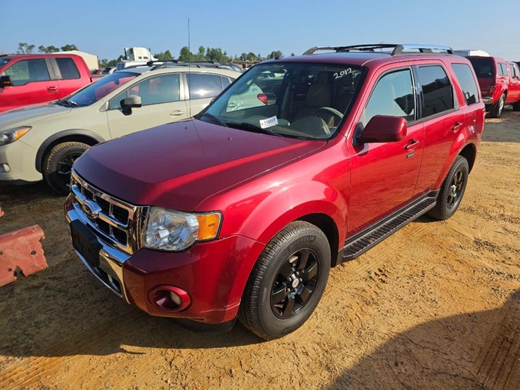2012-ford-escape-image-2