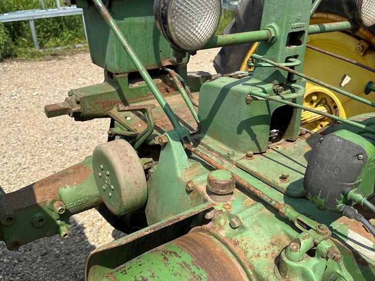 john-deere-b-image-12