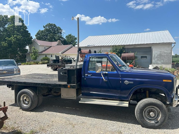 1984-ford-f350-image-3