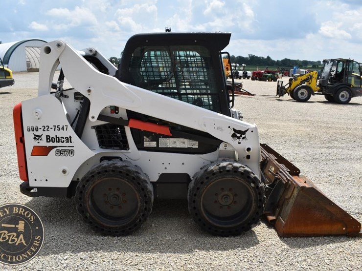 2018-bobcat-s570-image-18