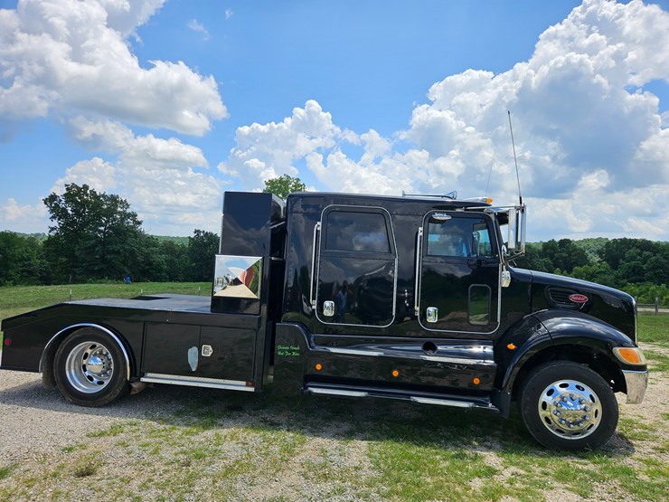 2007-peterbilt-335-image-28