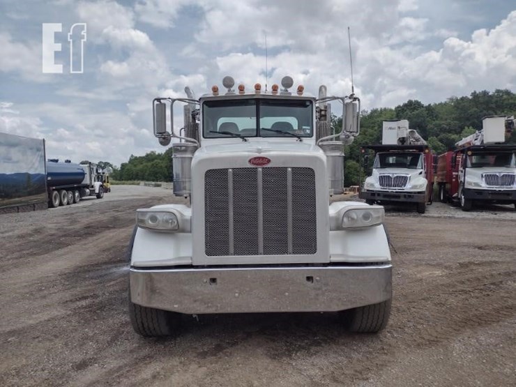 2016-peterbilt-367-image-2