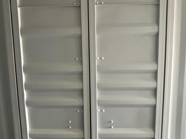 #142-•-40'-high-cube-conex-shipping-container---one-trip-image-11